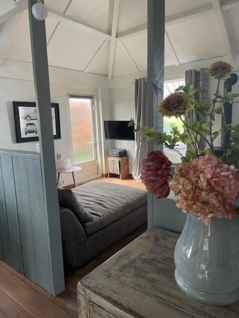 Holiday Cottage De Garage Inn Hank エクステリア 写真