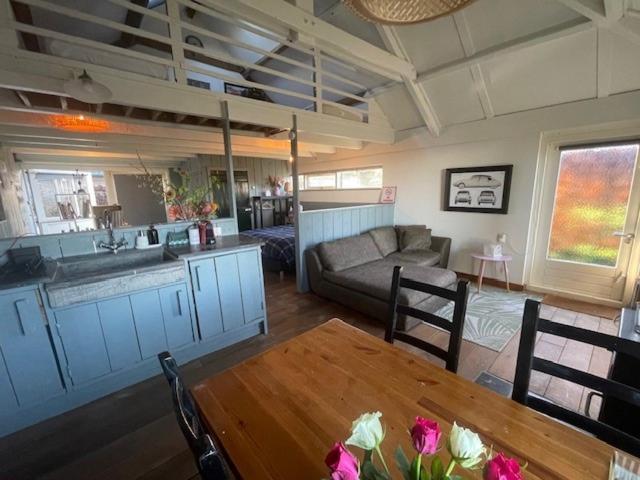 Holiday Cottage De Garage Inn Hank エクステリア 写真